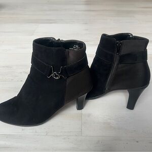 Chic Black Ankle Boots with Buckle Detail